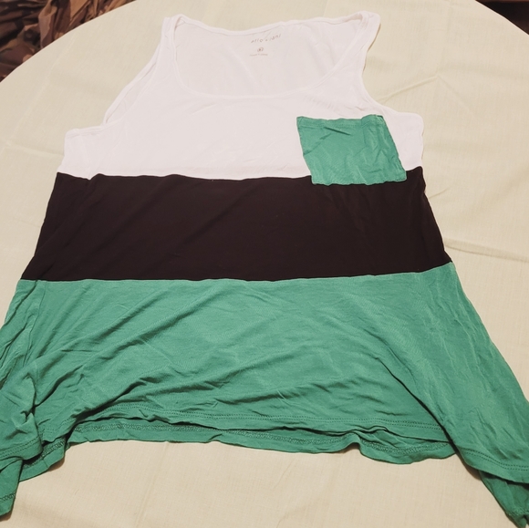 Eric & Lani Tri Color Flare Tank Top - Picture 2 of 6